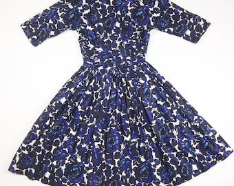PIN UP... vintage 1950’s Jonathan Logan blue roses party dress