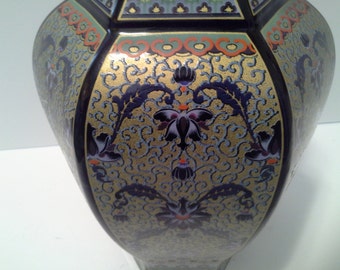 Reduced. Beautiful vase, with a chip or two