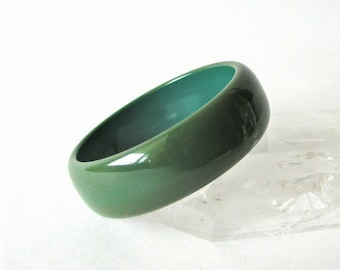 Vintage Olive Green Chunky Bakelite Bangle Bracelet Beautiful Patina Tested