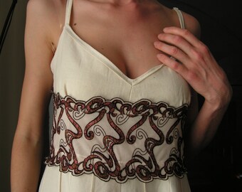 0313Ladies summer linen dress and chocolate lace.