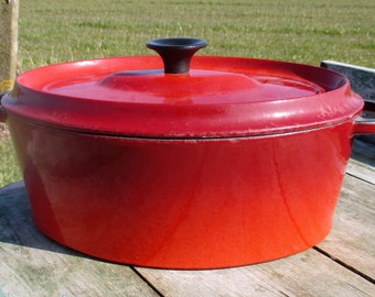 vintage French Le Creuset Style Red Cast Iron Dutch Oven Casserole 29