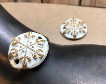 CHoiCE of snowflake link, ClassicBead, Snowflake link in White, Handmade Stoneware, Art Bead, White Snowflake, Snowflake