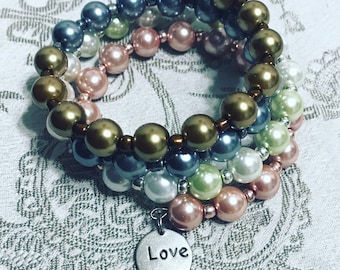 Adjustable three color beaded bracelet
