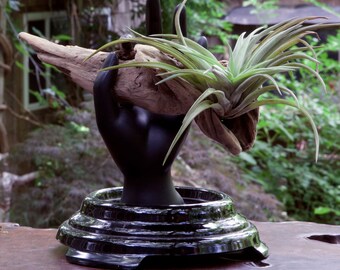 Madison Avenue Handout sculpture
