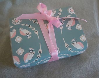 Pink Birds Message Box -- with Message Choices!