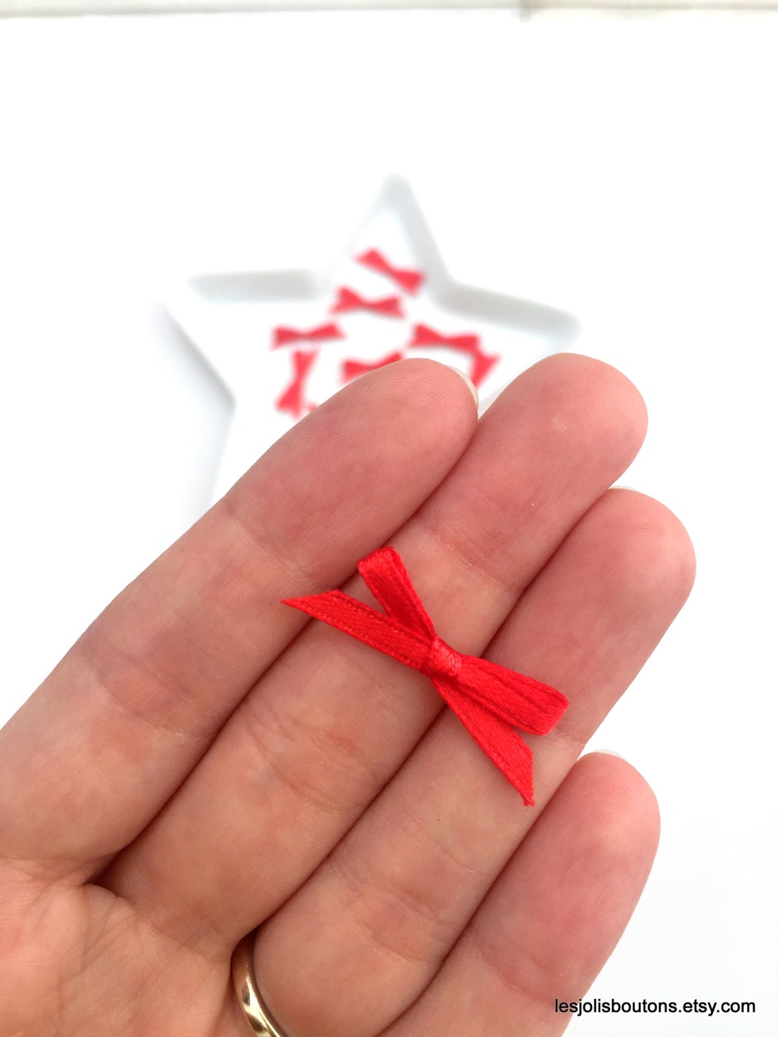 10x mini red satin ribbon bows ties