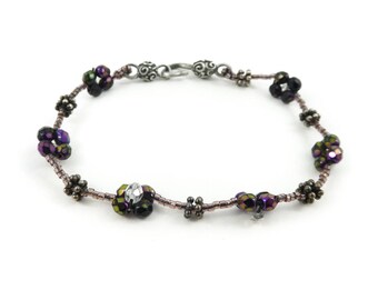 Beaded Bracelet, Iridescent, Faceted Glass, STA19