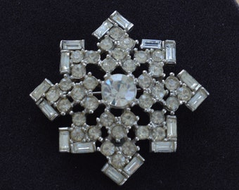 Rhinestone Brooch, Pin, Silver tone, Vintage (A7)