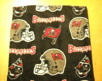 Tampa Bay Buccaneers Fleece Pillow Cover - 16" x 16"