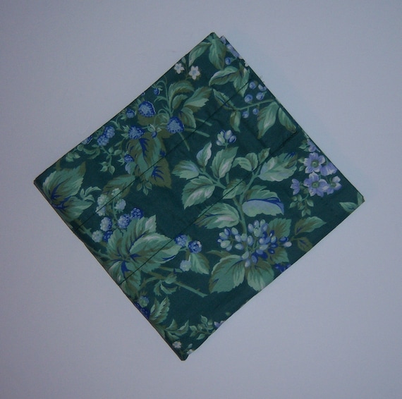 Vintage Laura Ashley Bramble Green Periwinkle Sapphire Window Vintage Laura Ashley Bramble Green Periwinkle Sapphire Window