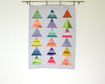 Rainbow Baby Quilt, Modern Crib Quilt, Wall Hanging, Geometric Baby Quilt, Gray Quilt, Geometric Baby Bedding