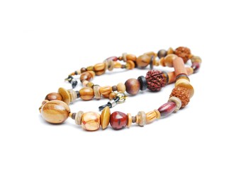 RandomJane wood glasses chain, short brown beige red beaded hippie boho random style summer fashion accessory eye sun glasses made in Vienna