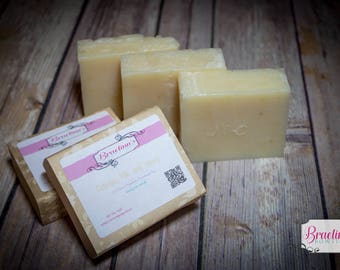 All Natural, Vegan Friendly, Herbal Oatmeal Milk and Honey Soap