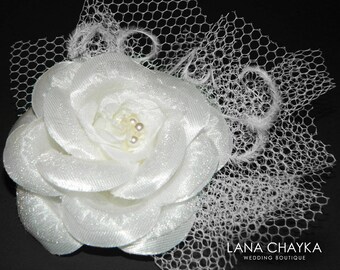 White Camellia Bridal Hair Clip Wedding Flower Hair Fascinator Floral Headpiece Wedding Hair Clip White Floral Bridal Hair Accessories