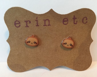 Handmade Plastic Fandom Earrings - Sloth