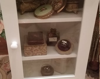 Vintage Shabby Chic Style Display Cabinet