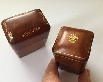 Vintage Italian Leather Jewelry Boxes, Florentine Gold Gilt Fleur de Lis Italian Leather Trinket Gift Boxes, Set of 2