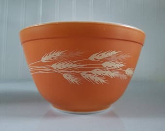 Vintage Pyrex Autumn Harvest #401 Nesting Bowl