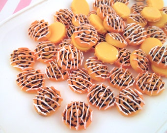 Cinnamon Roll Cabochons, Pick Your Amount, #108b