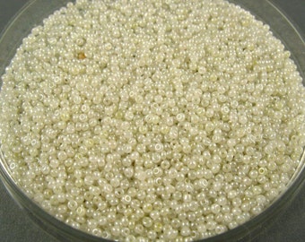 20/0 Vintage Italian Glass Micro Seed Beads - Pearl Cream