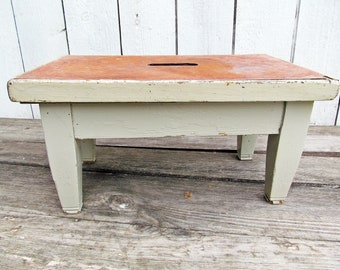 kleiner Hocker / Schemel Original Shabby - used Look aus Holz mit original Lack shabby
