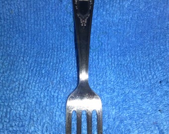 LUNT Granado Sterling Silver Baby Fork / Marked Treasure RLB Sterling / 1930's