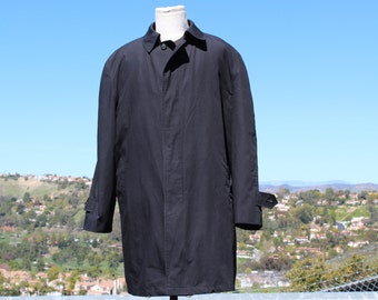 Black Overcoat (Vintage / 80's / London Fog)
