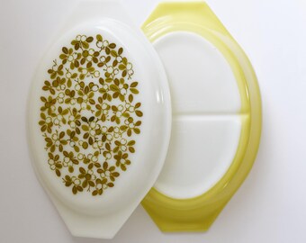 Vintage Pyrex Oval Divided Dish with lid - "Verde" Olives Pattern - 70's Era