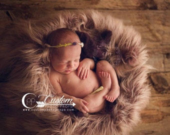 Ombre Faux Flokati Fur Newborn Baby Photo Prop, Baby Photography Props, Vegan Fur Photography Props, BASKET STUFFER Fur, COBBLER