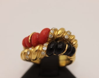 Handmade 14k gold brilliant coral garnet handmade decorated victorian ring