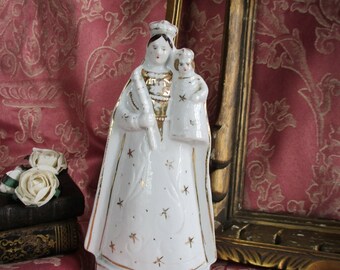 French Madonna and child porcelaine figure.French antique virgin Mary statue.Madonna statue.French antiques.Antique Madonna statue.Splendid.