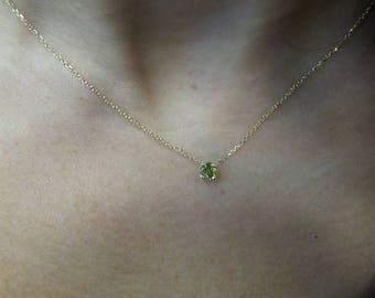 Peridot Necklace/ 14k Gold Peridot Necklace/ August Birthstone Necklace/ BirthStone Necklace/ Peridot Solitaire Necklace/ Green Gemstone