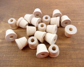 Wood Flower Pots Miniatures 1/2" H x 5/8" W - 25 Pieces