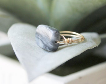 Marbled Grey Rectangle Gold Wire Wrapped Ring | Anti Tarnish Wire Ring