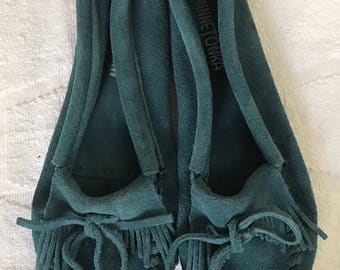 Turquoise leather Minnetonka moccasins size 7