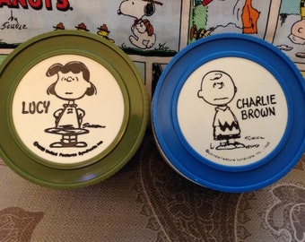 2 peanuts thermos, Charlie Brown, Lucy thermos, insulated jar, thermos, the peanuts, Schuls.