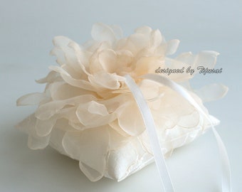 Ivory Wedding ring pillow with cream curly flower---ring bearer pillow, wedding rings pillow , wedding pillow