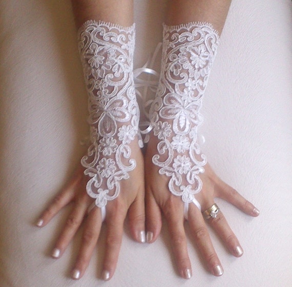 ivory Wedding gloves bridal lace fingerless french lace arm warmers mittens cuff gauntlets fingerloop, Long lace glove rustic