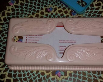 Vintage Pink Tissue Holder *******Free Shipping