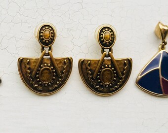 Lot of 4 vintage 1980's TRIFARI pierced dangle enamel earrings