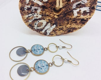 Hanging rings and Japan flower Cabochons