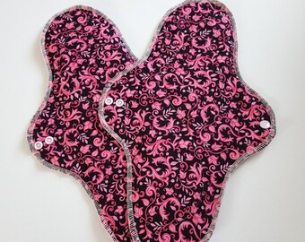 Set of 2 Mama Cloth Pad With Wings - 14 inches Postpartum Heavy Flow - Hot Pink & Black Swirl FREE SHIPPING
