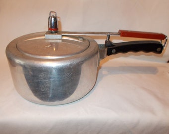Pressure Cooker Vintage Cookware Steam Pot Universal Minute Saver Pressure Cooker Mid Century Cookware Retro Kitchen Steamer