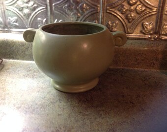 Vintage McCoy Floraline Green Urn Planter 1960s