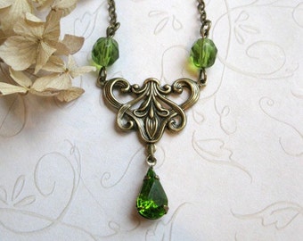 Green jewel necklace, vintage glass, estate style, glam, peridot green