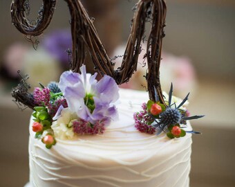 Rustic Wedding Cake Topper - Personalized Grapevine Letter - Script