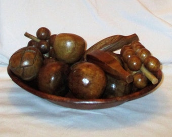 Vintage Solid Wood Fruit 12 Pieces in Wood Bowl