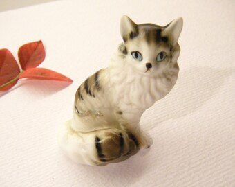 Vintage Porcelain CAT Figurine, 2 1/8", ANIMAL CHARITY Donation