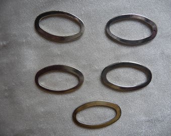 Component, silver-plated brass, 25x15mm open oval. Pack of 5 components.