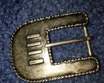 vintage metal 1987 pyramid belt co Gitano jeans western southwestern belt buckle